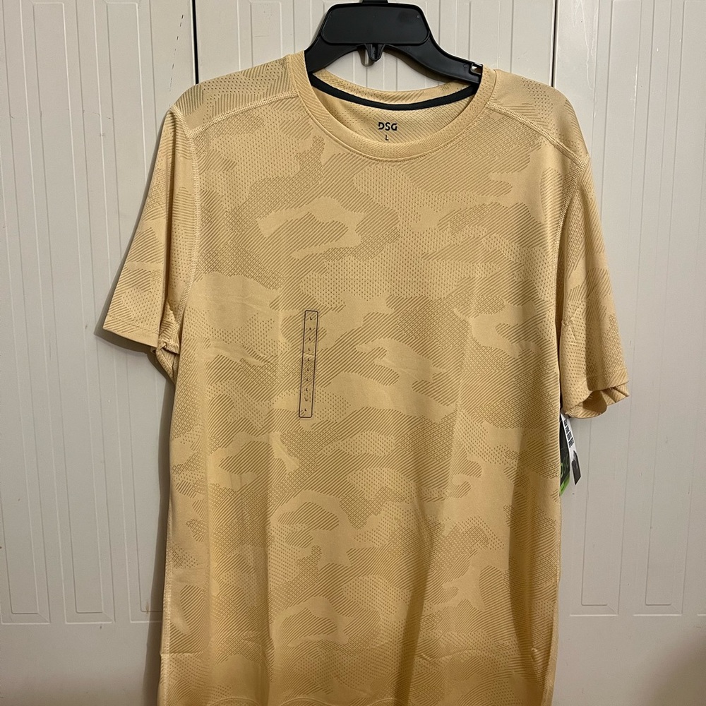 Men’s Dri fit t-shirt. Brand new.